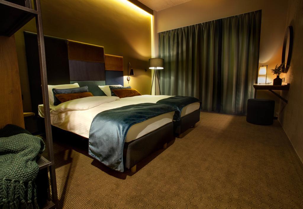 Hotel Remes Опалениця Екстер'єр фото