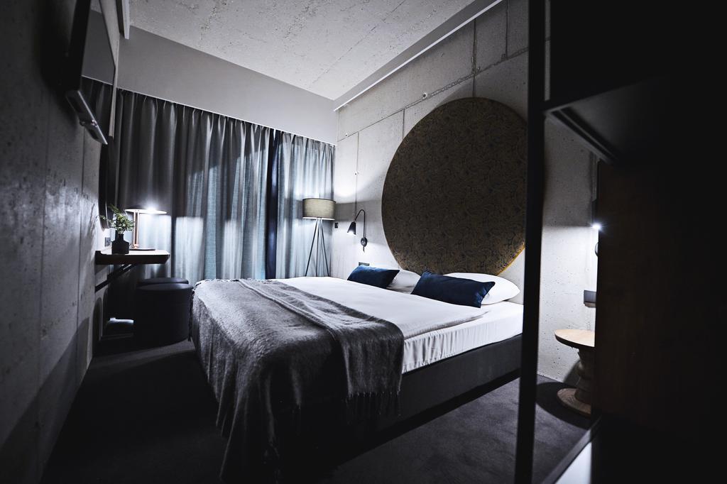 Hotel Remes Опалениця Екстер'єр фото