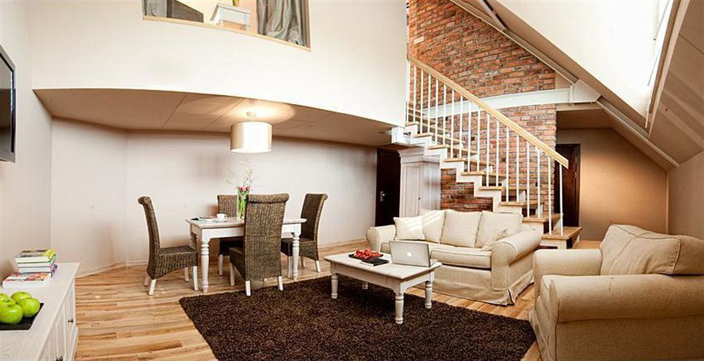 Hotel Remes Опалениця Екстер'єр фото