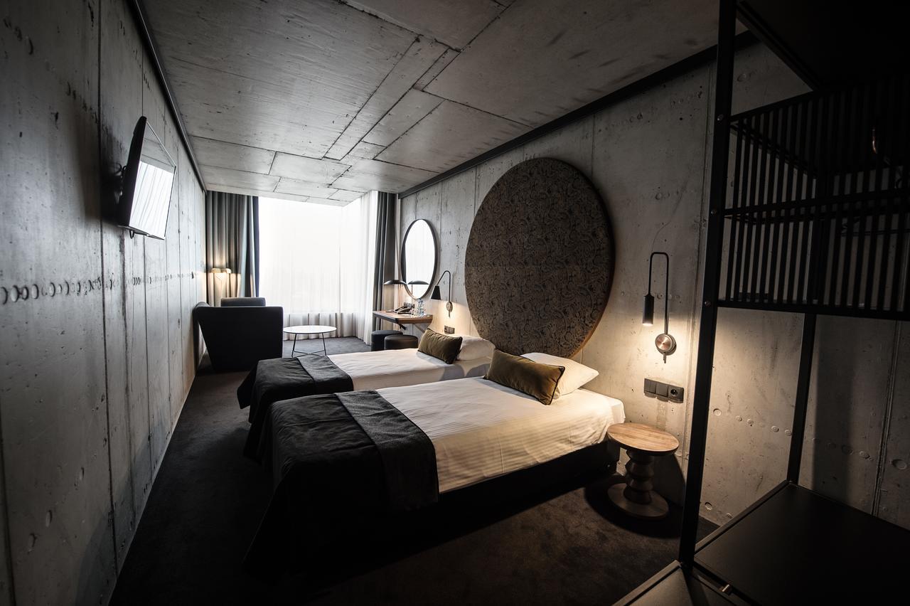 Hotel Remes Опалениця Екстер'єр фото