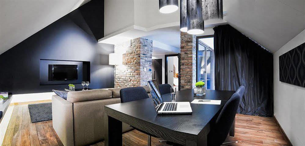 Hotel Remes Опалениця Екстер'єр фото